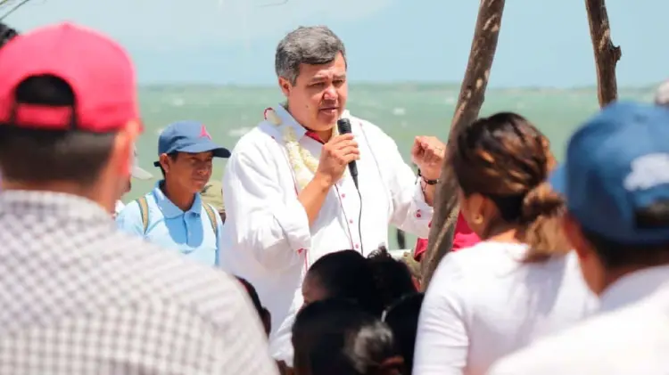 Octavio Almada Palafox, titular de Conapesca (Foto: Especial/EXPRESO)