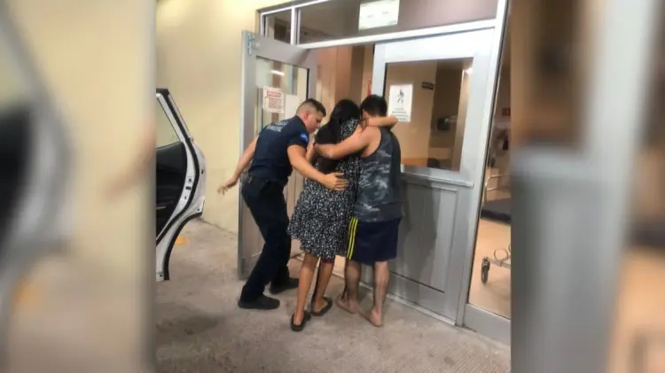 Policía Municipal traslada a hospital a mujer embarazada (Foto:Especial/EXPRESO)