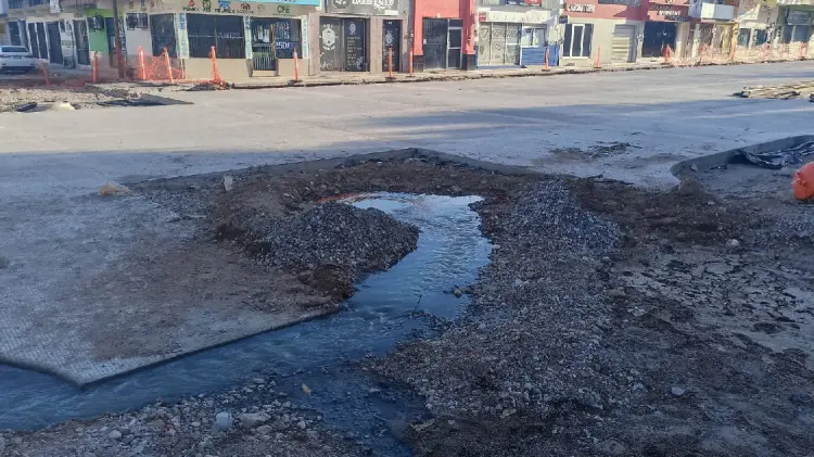 Continúan brotes de aguas negras en Guaymas (Foto:Blanca Ruelas/EXPRESO)