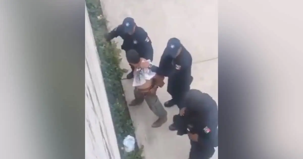 Muere adulto mayor luego de ser golpeado por policías