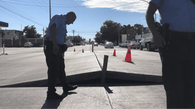 El calor provoca este efecto en las vialidades de concreto. (Foto: Ana Camargo/EXPRESO)