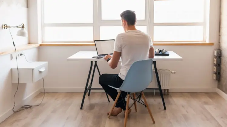 Jóvenes encuentran empleo a través de Internet (Foto:Especial/EXPRESO)