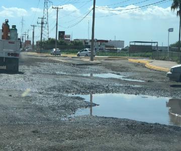 Calle 300 en Ciudad Obregón intransitable por gran cantidad de baches