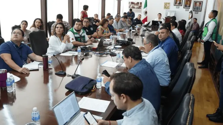 Adolfo Salazar Razo, secretario de Gobierno encabezó la mesa de trabajo. (Foto: Especial/EXPRESO)