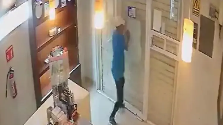 Empleada deja encerrado a ladrón en panadería de Campeche (Foto:Especial/EXPRESO)