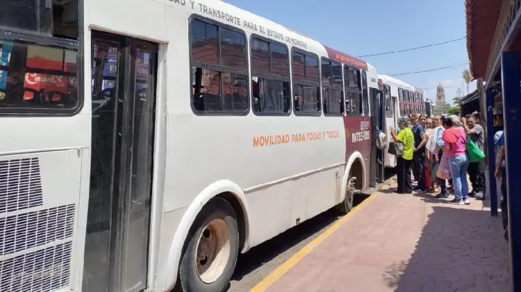 Regreso a clases complicará transporte público en Navojoa (Foto:John Castellón/EXPRESO)