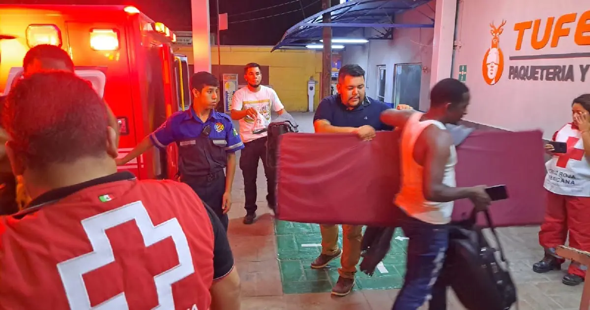 Cruz Roja atendió a un grupo de migrantes africanos en Empalme