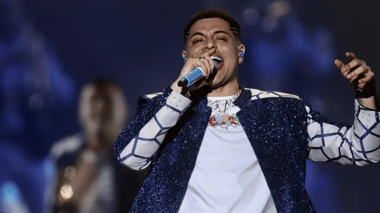 Eduin Caz dio a conocer la noticia ante 300 mil personas. (Foto: Agencia Reforma/EXPRESO)