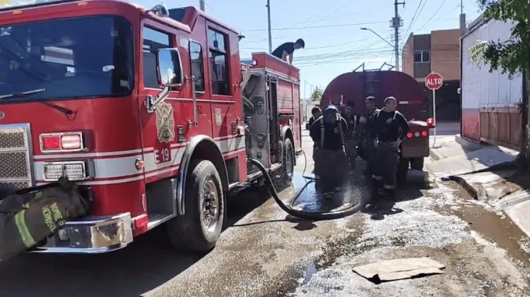 El lugar quedó bajo supervisión hasta determinar que no hay riego. (Foto: Especial/EXPRESO)