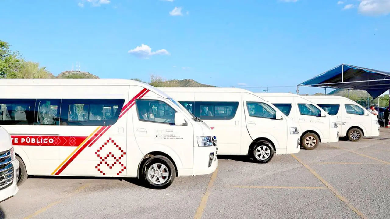 Magdalena y Etchojoa estrenan transporte urbano