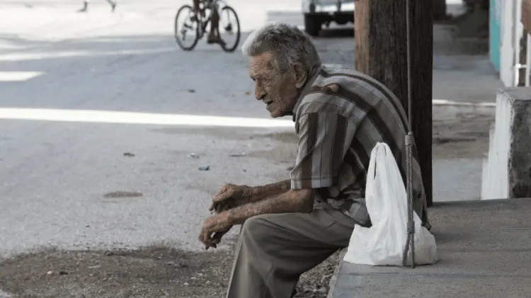 Dos de cada 3 abuelos se ubican en los estratos socioeconómicos más bajos. (Foto:Especial/EXPRESO)