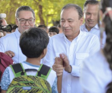 ¡Se acabaron las vacaciones! Alumnos regresan a las aulas