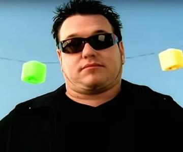 Fallece Steven Harwell, vocalista de la banda Smash Mouth