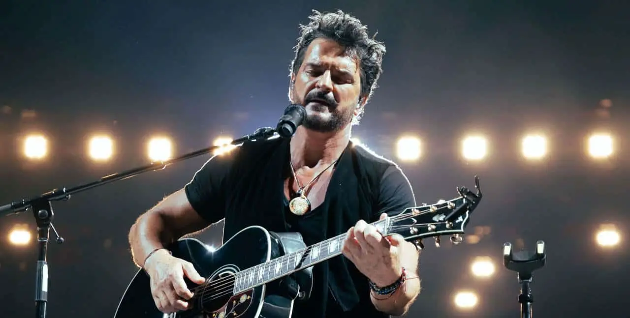 Ricardo Arjona se somete a una cirugía