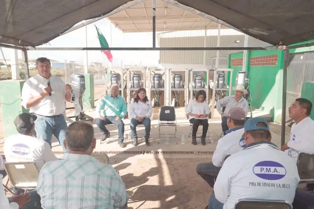 Entrega Conapesca 40 lanchas con motores 