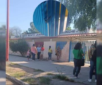 Grupo de padres toman jardín de niños por falta de limpieza en el plantel