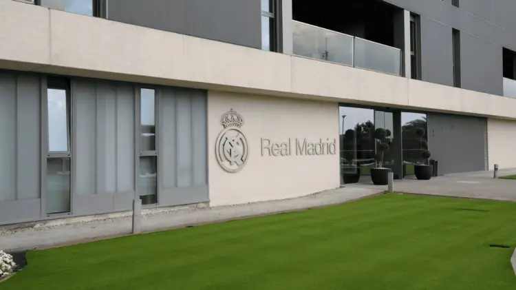 Jugadores del Real Madrid detenidos tras difundir video sexual con menor