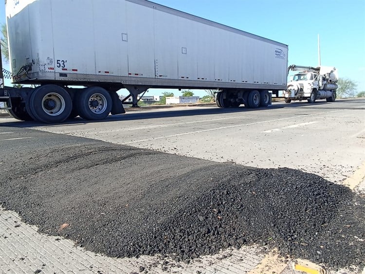 Colocan reductores de velocidad en el Crucero de la Muerte en Navojoa