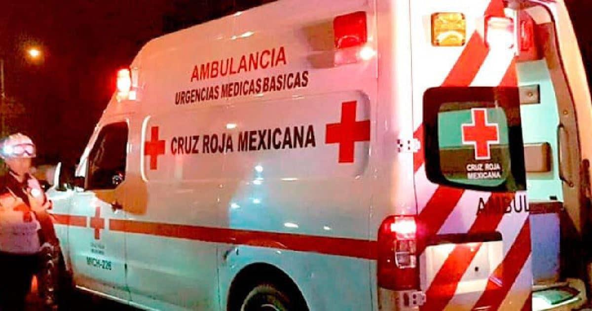 Hombre cae entre vagones de un tren y sufre amputación parcial de un pie