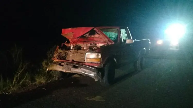 El vehículo sufrió daños considerables en su frente tras el choque. (Foto: Cortesía)
