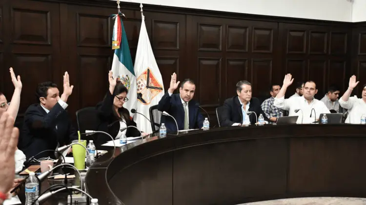 Sesión extraordinaria de Cabildo celebrada este martes. (Foto: Especial/EXPRESO)