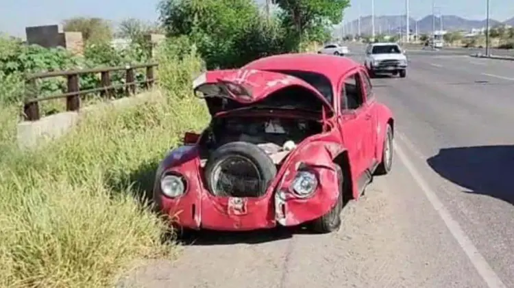 Los conductores de ambos vehículos fueron llevados al hospital. (Foto: Cortesía)