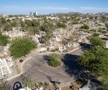 Caminantes del Desierto busca crear bosque urbano en el Panteón Yáñez