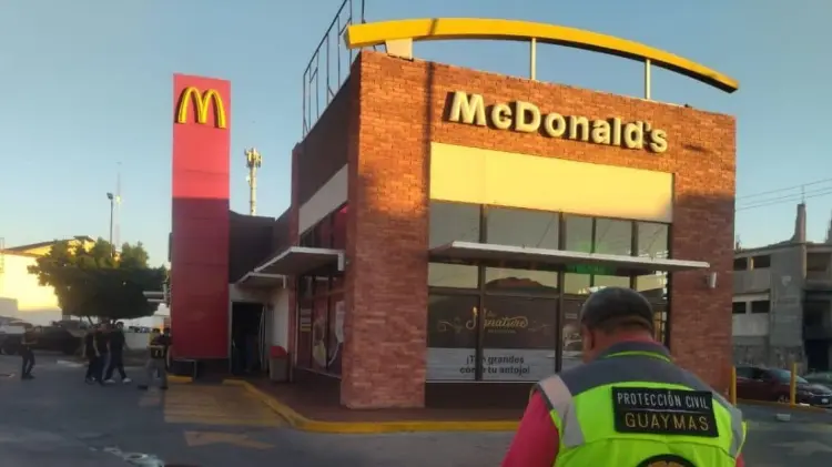 Sofocan incendio de un restaurante en Guayamas (Foto:Especial/EXPRESO)