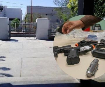 Revisan mochilas en escuelas de Cajeme; hallan navajas y pistolas falsas