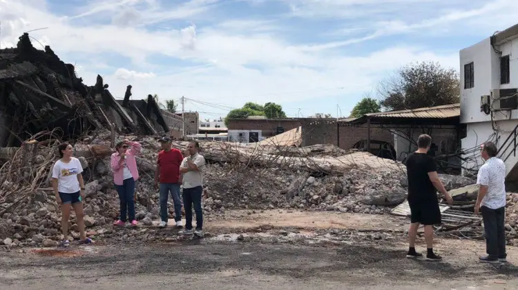 El siniestro causó varias afectaciones a autos y domicilios aldeaños. (Foto: Ana Camargo/EXPRESO)