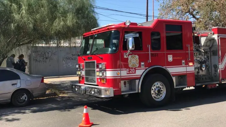 Los elementos tuvieron dificultades para entrar a apagar el fuego. (Foto: Jesús Ballesteros/EXPRESO)