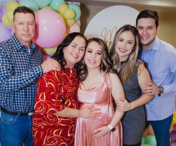 Esperan con cariño a Mariel Alejandra con Baby shower