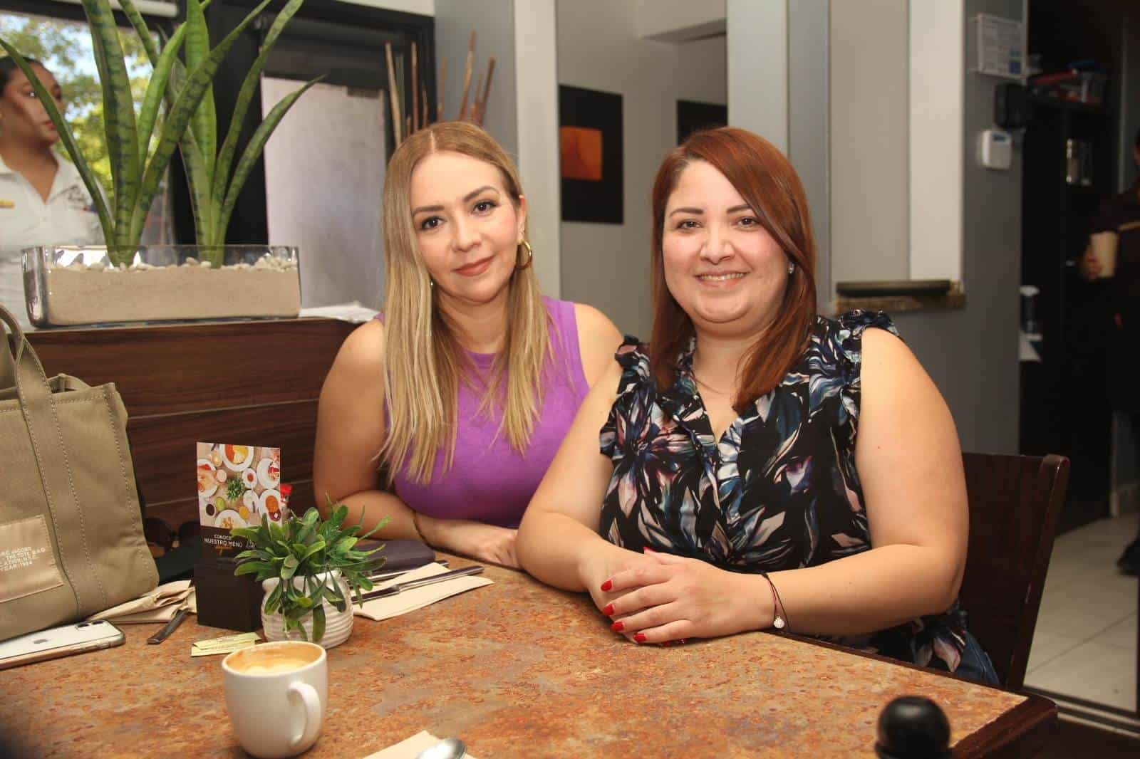 Comparten un rato especial en El Café 57