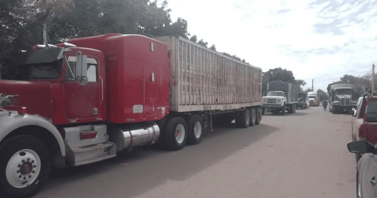 Transportistas también se ven afectados por falta de apoyo a agricultores