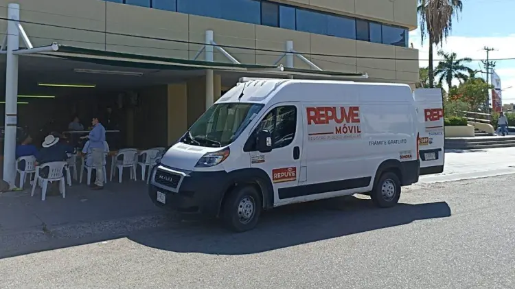 El módulo itinerante de Repuve que se encuentra viajando por todo Sonora. (Foto: Especial)