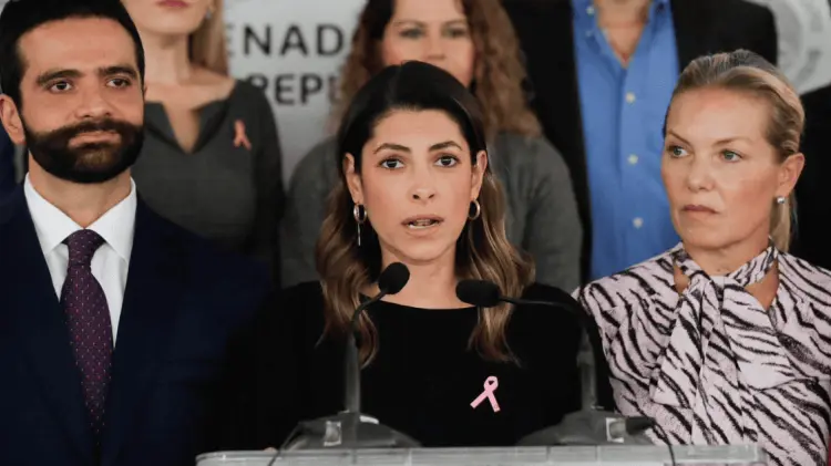 Sylvana Beltrones presentó la iniciativa respaldada de senadores. (Foto: Cortesía)