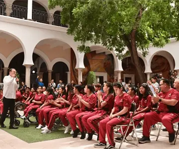 Abanderan a delegación que asistirá a Paranacionales 2023