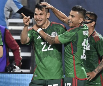 México se impone sin problemas a Ghana con marcador de 2-0