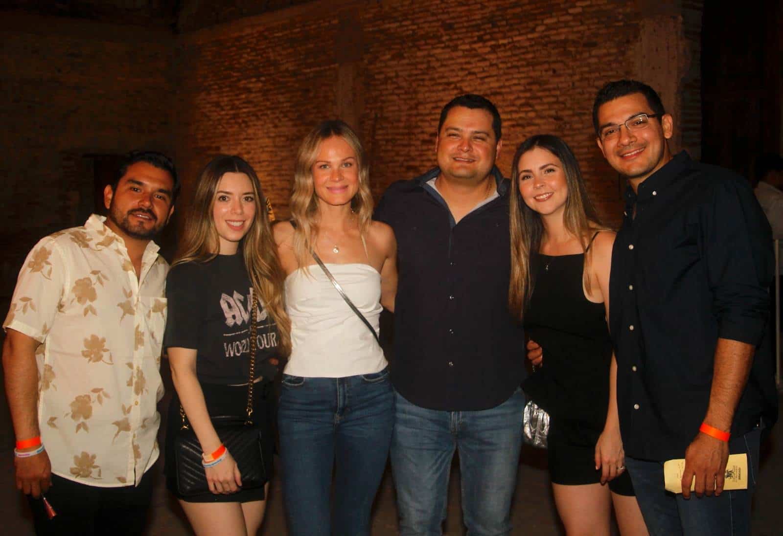 Rockeando por Ellos