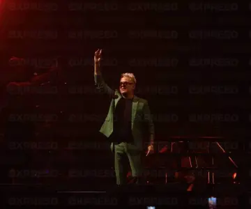 Alejandro Sanz emociona a fans en Hermosillo