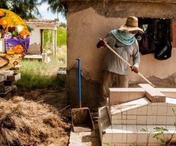 Preparan el Panteón para el Día de Muertos en Guaymas