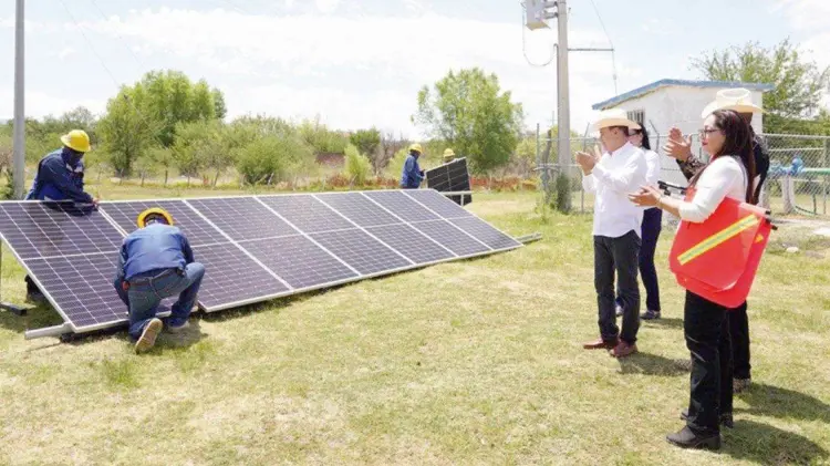 Alfonso Durazo ha trabajado en impulsar las energías renovables. (Foto: Especial/EXPRESO)