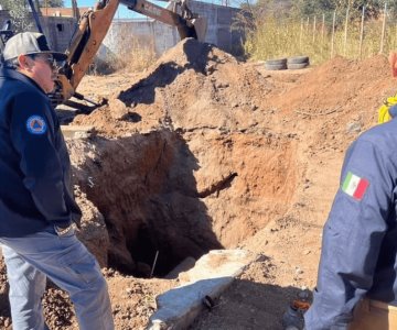 Hombre pierde la vida tras derrumbe de tierra al interior de un pozo