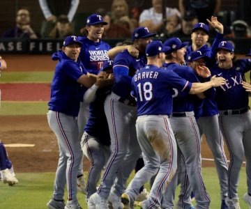 Rangers de Texas consigue primer Serie Mundial en 5 juegos ante los Dbacks