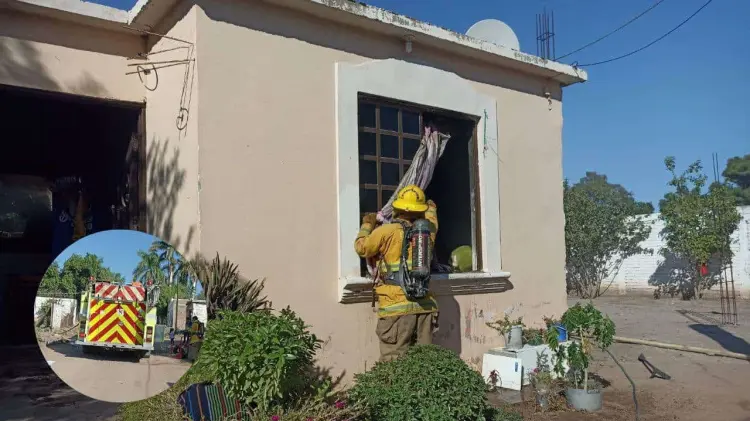 El fuego inició en uno de los cuartos. (Foto: Especial/EXPRESO)