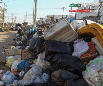 Acapulqueños se activan en labores de limpieza