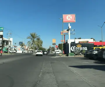Herido de bala es auxiliado en tienda de conveniencia al poniente de Hermosillo
