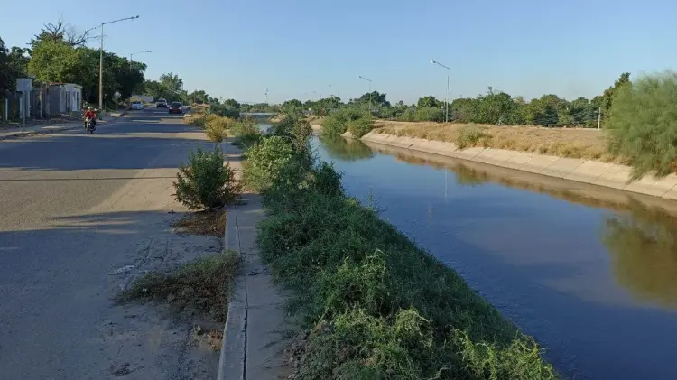 Vecinos exigen que se instalen vallas de protección y señalamientos. (Foto: John Castellón/EXPRESO)