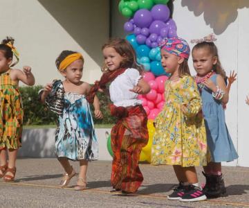 Festival Peace around the world en Kinder Thezia