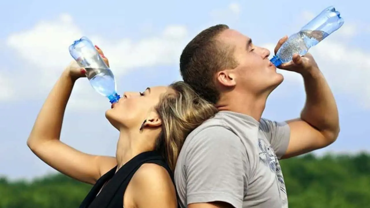 No deberías tomar estas bebidas si tienes sed